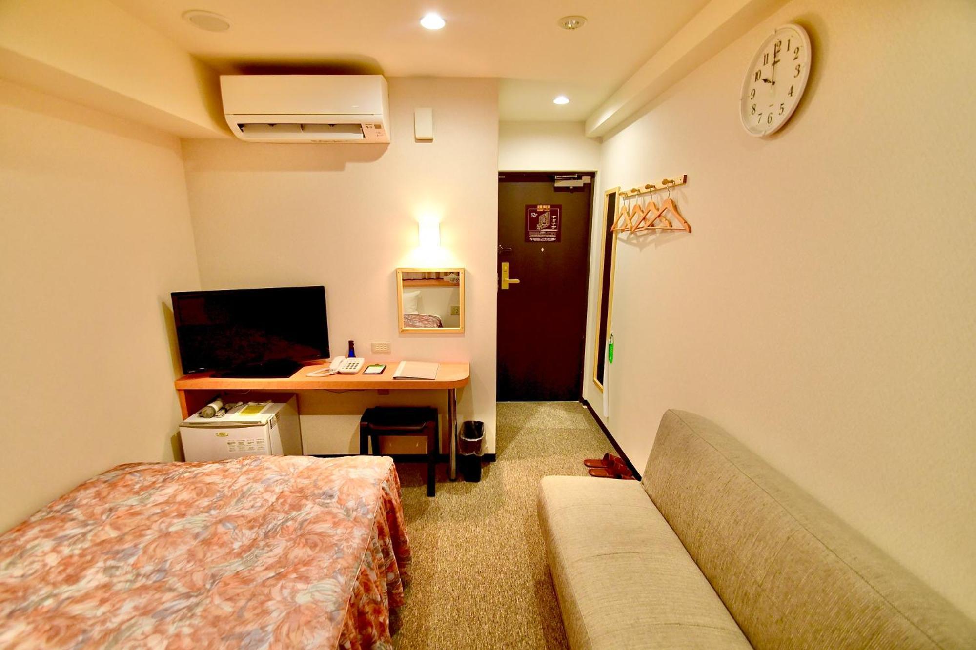 Himeji Ekimae Universal Hotel Minamiguchi Eksteriør billede
