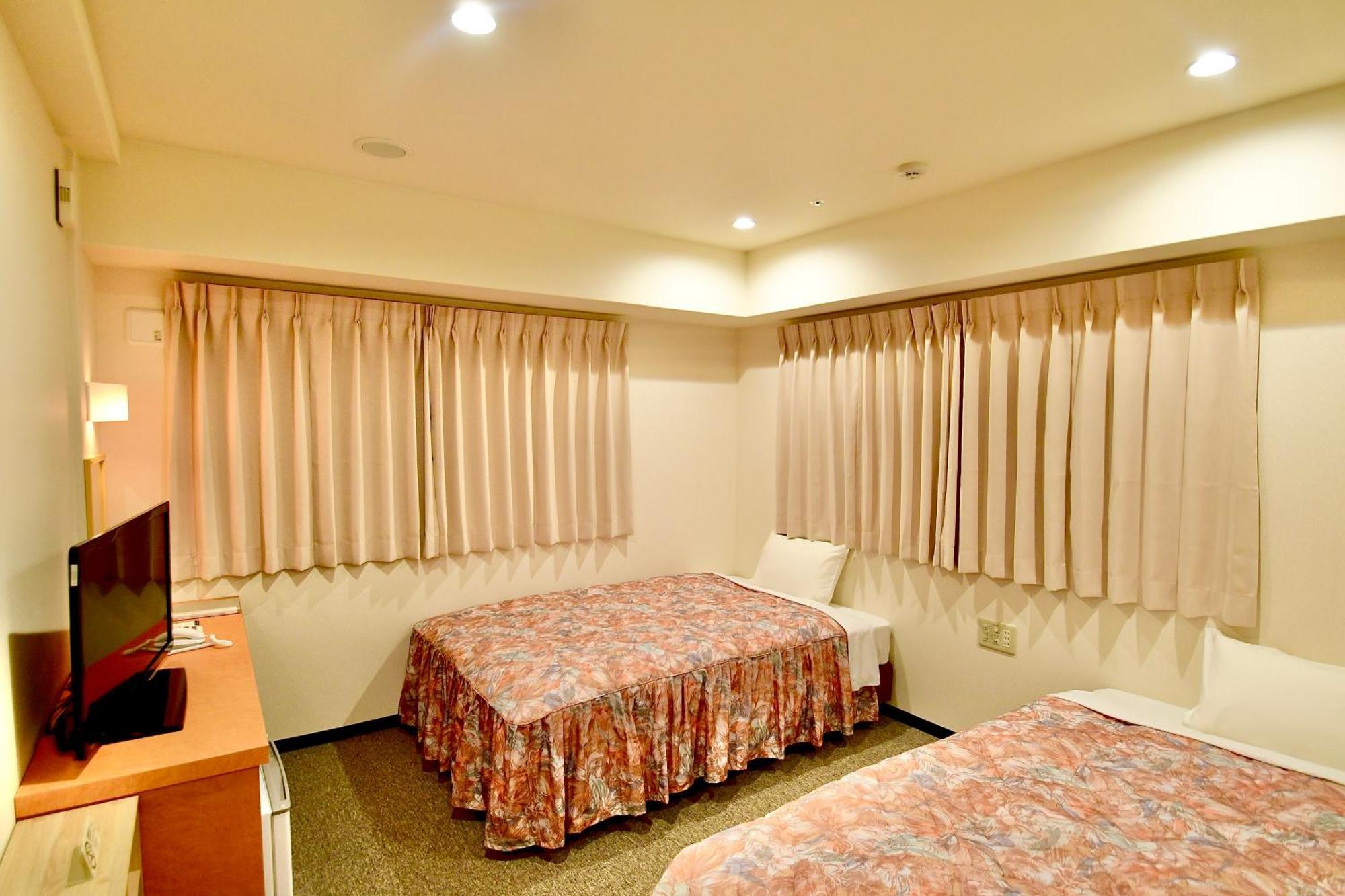 Himeji Ekimae Universal Hotel Minamiguchi Eksteriør billede
