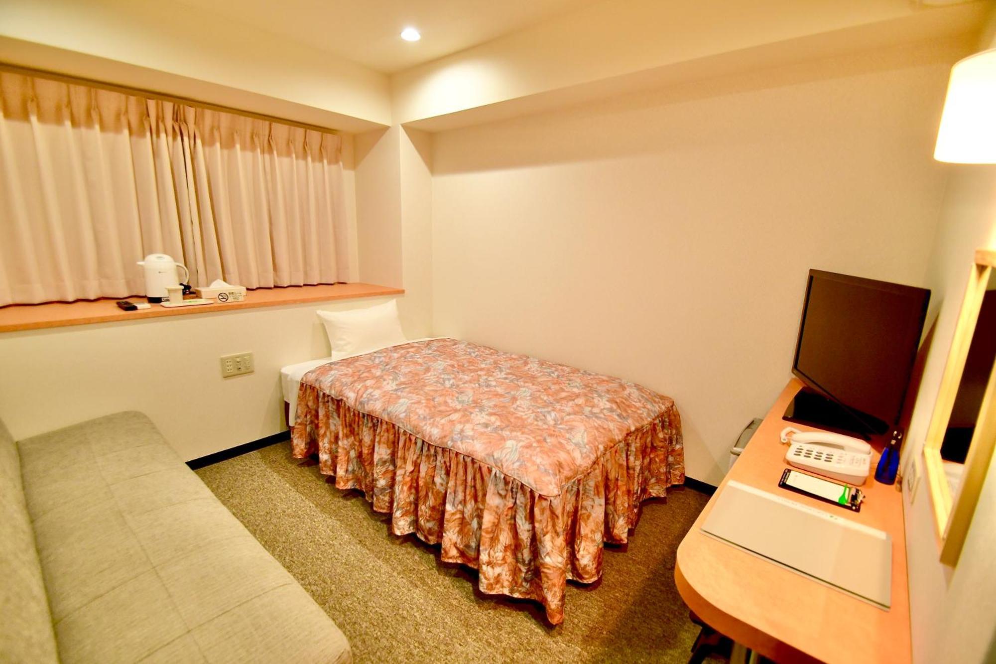 Himeji Ekimae Universal Hotel Minamiguchi Eksteriør billede